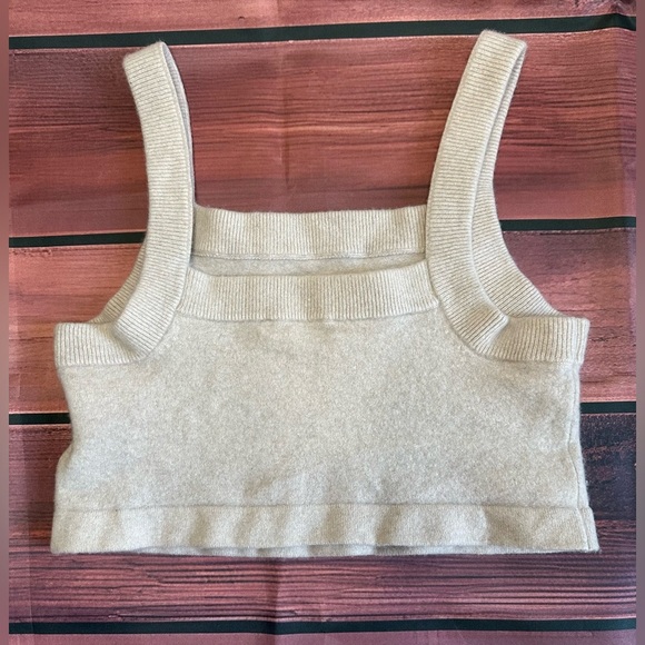 Madewell Re)sourced Cashmere Carlyn Crop
Sweater Tank Beige woman’s size M - Picture 3 of 7